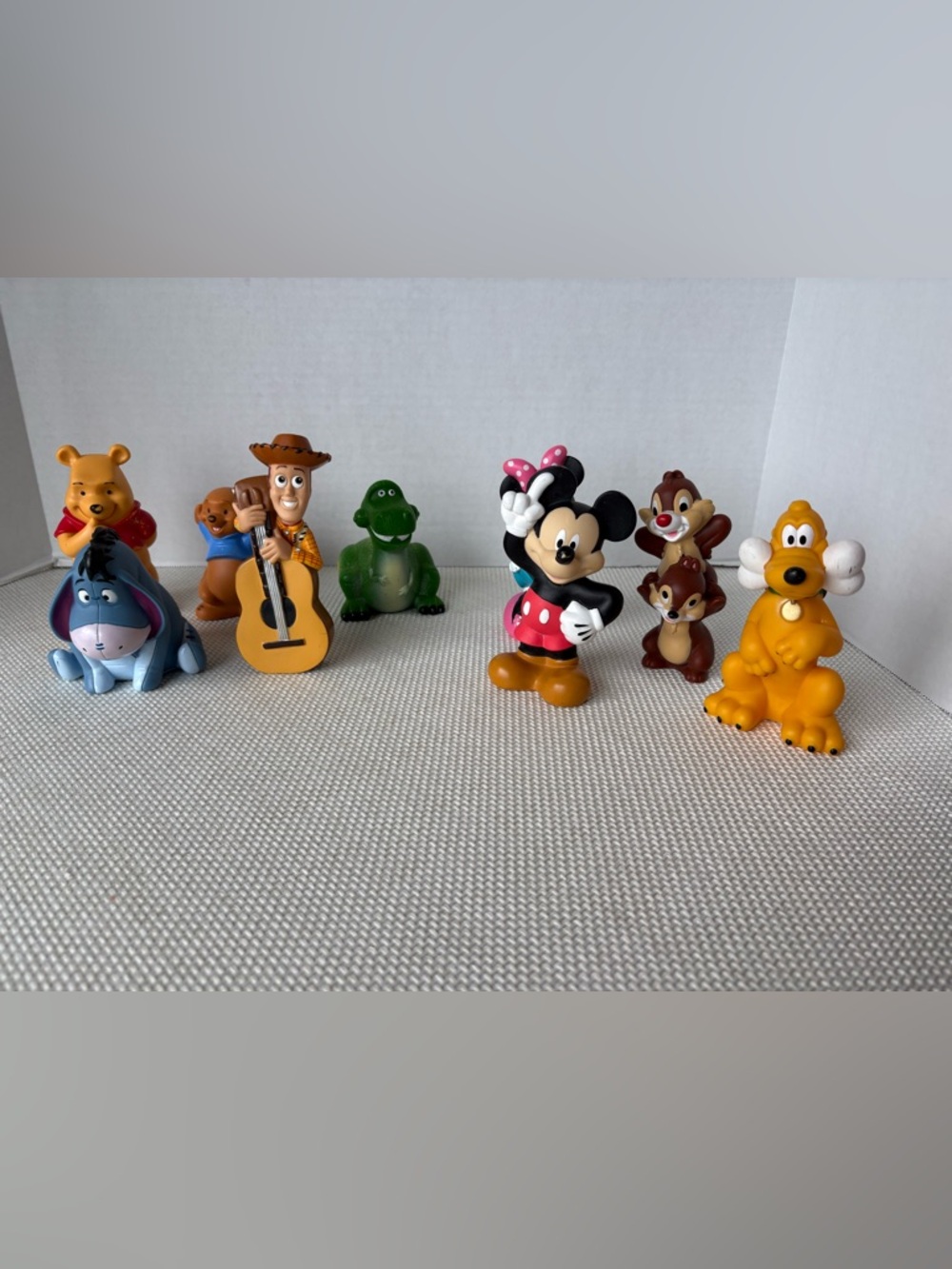 Disney Pixar 9 Piece Bath Toy Set Winnie the Pooh Mickey Toy Story